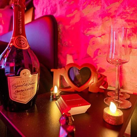Love Room - Sauna - Secret Suite Au Calme Etampes Ngoại thất bức ảnh